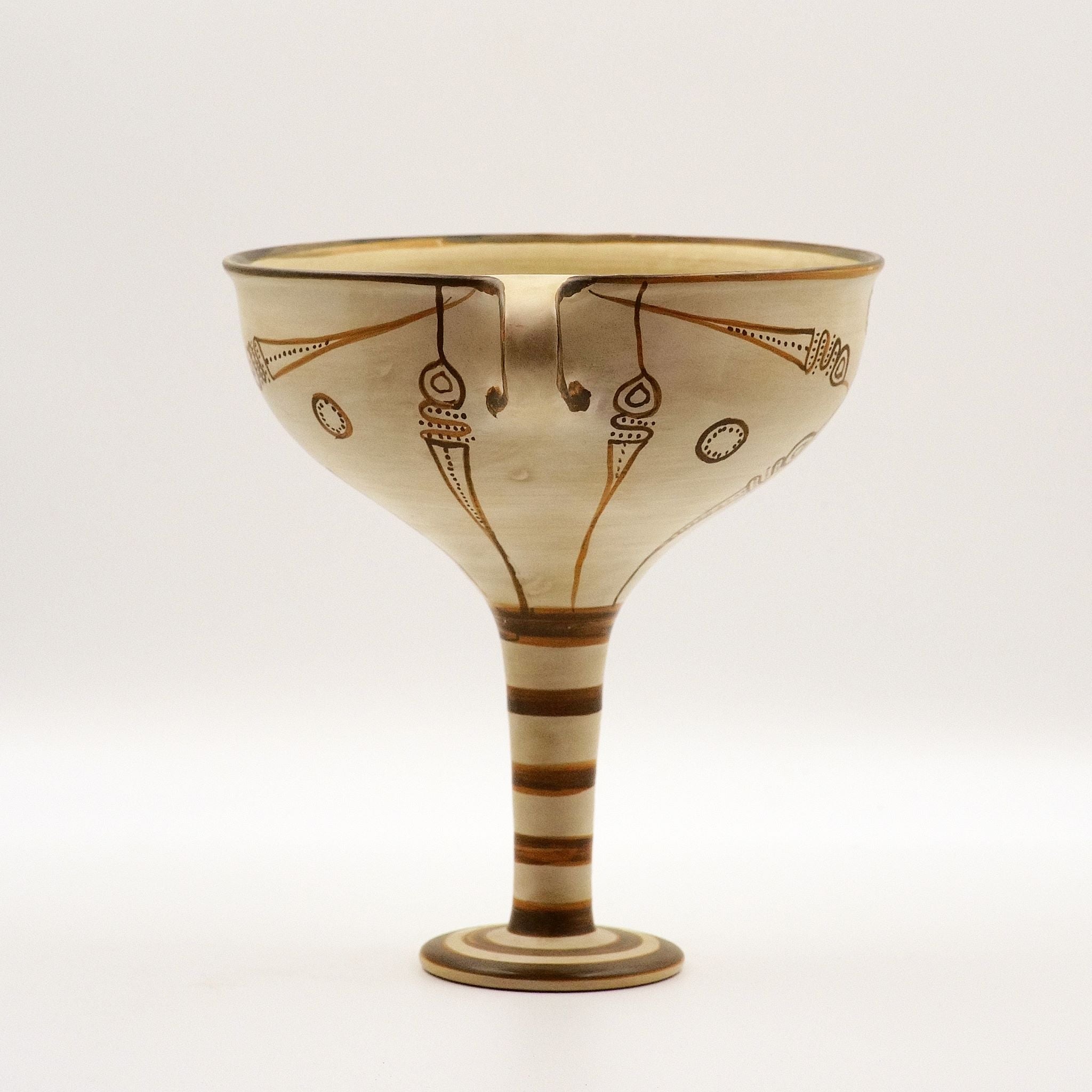 Mycenaean murex Kylix