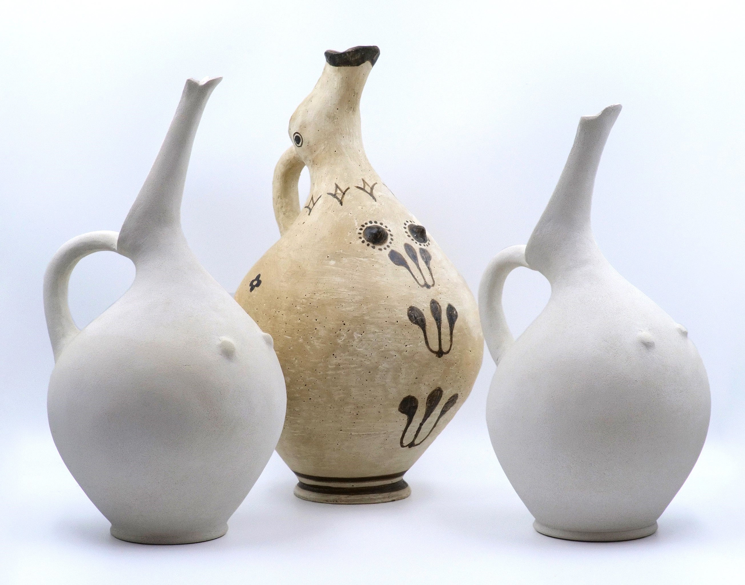 Thera breasted jug (Mastoprochos)
