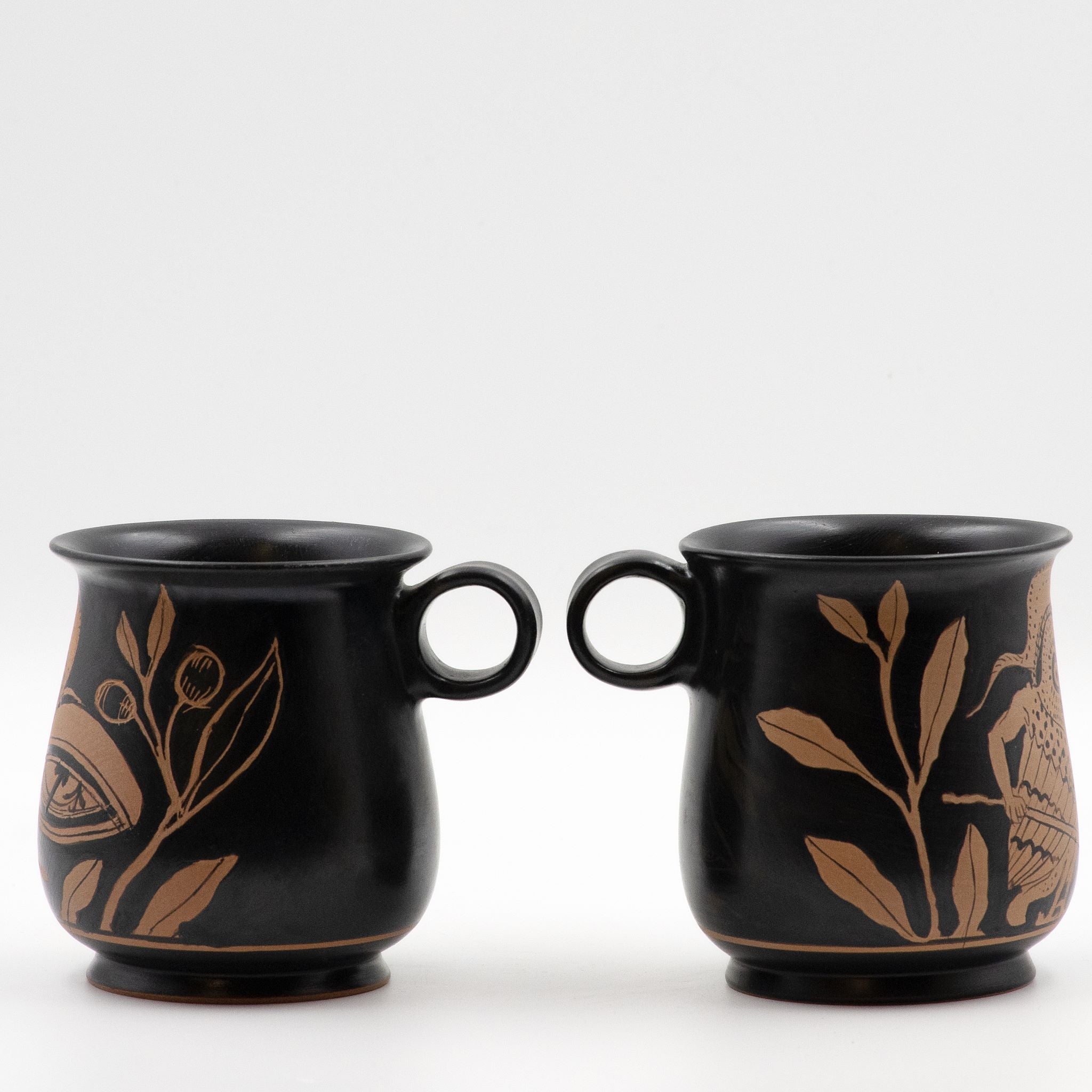 RF Louvre Mug - armed owl