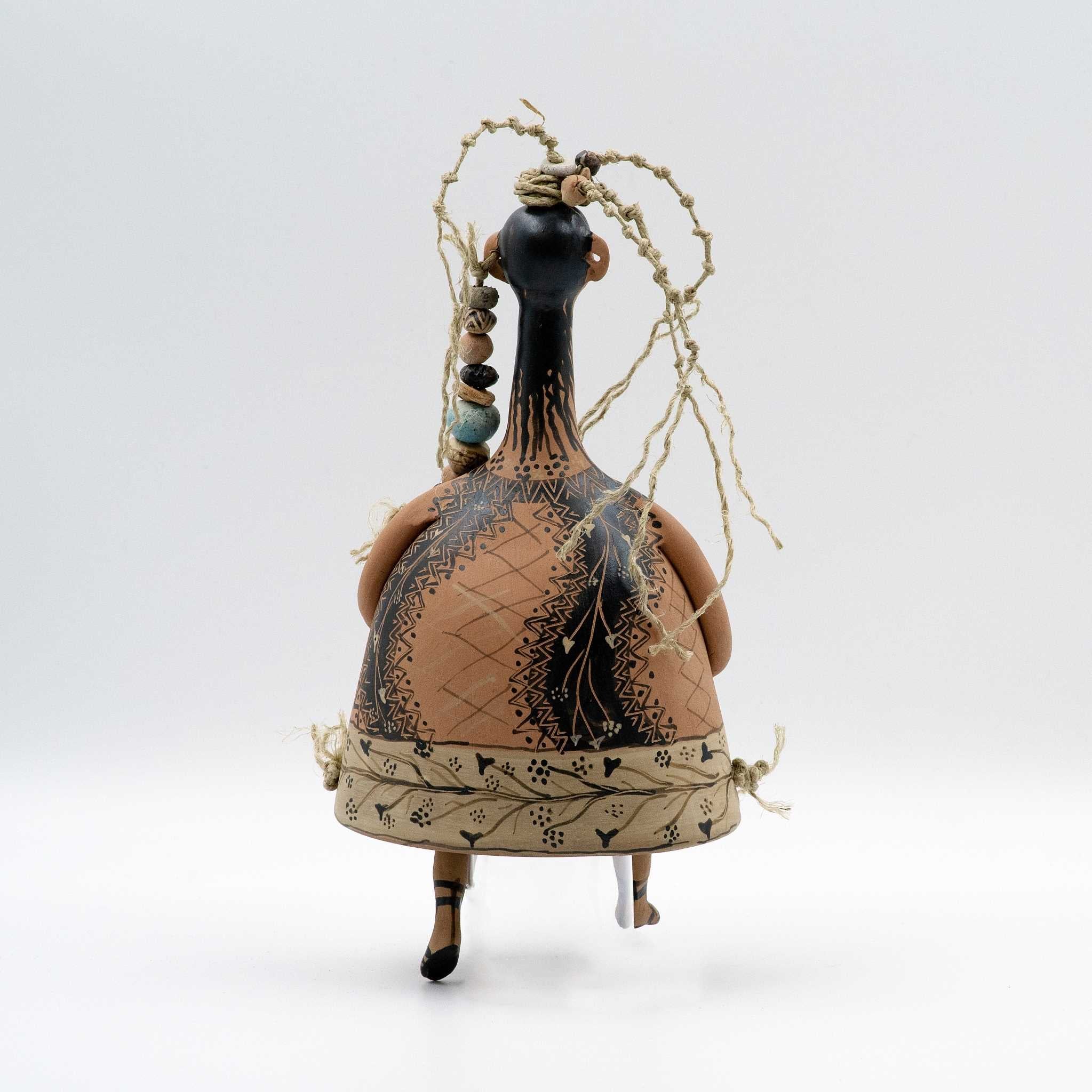 Thetis bell-shaped plangona doll