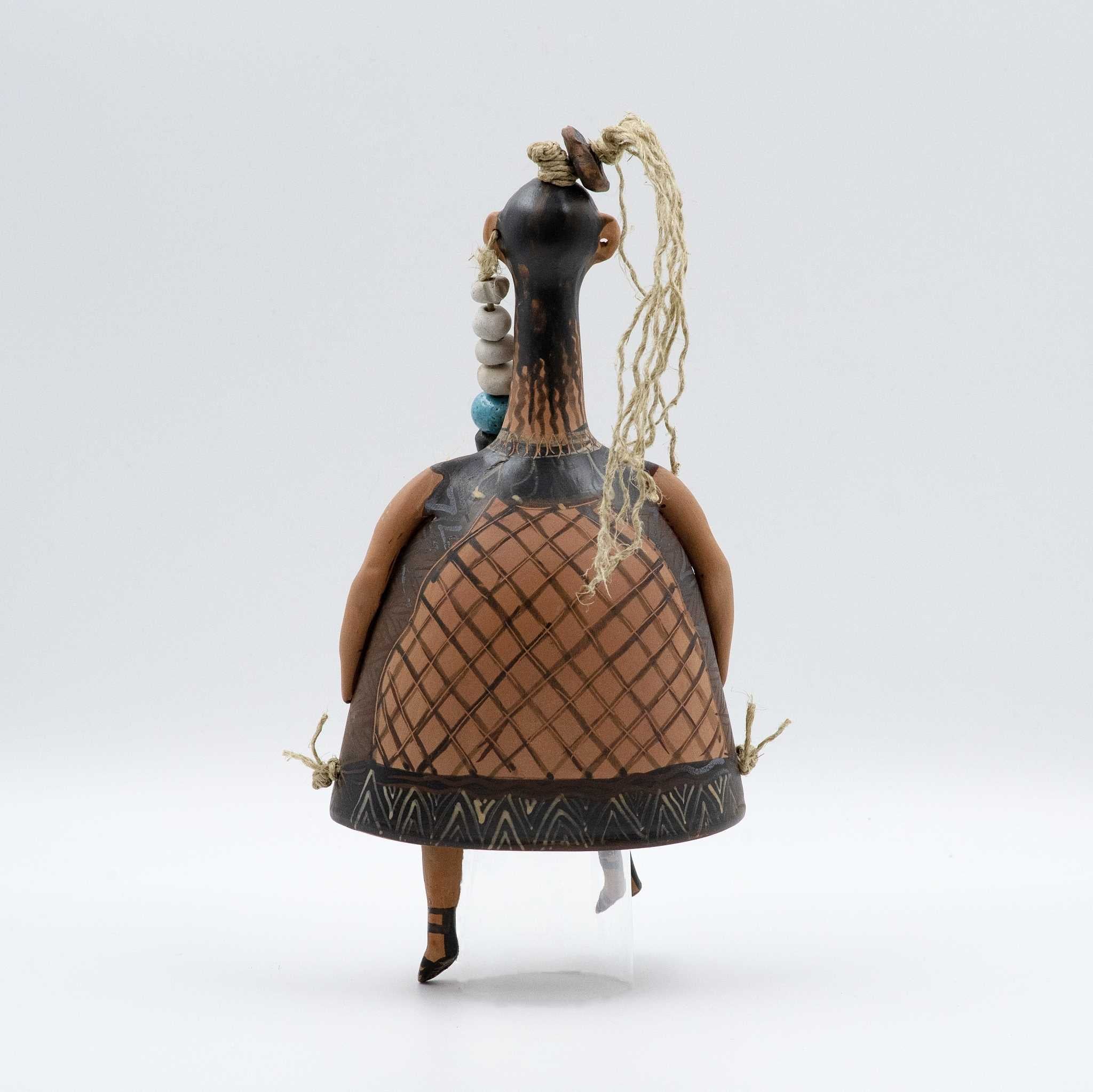 Thetis bell-shaped plangona doll