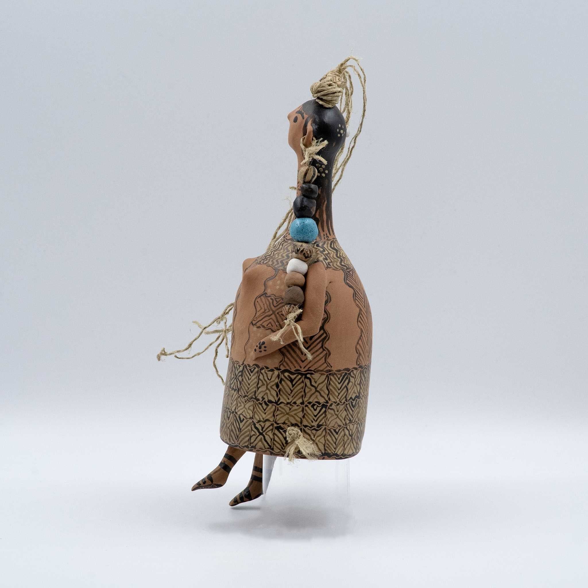 Thetis bell-shaped plangona doll