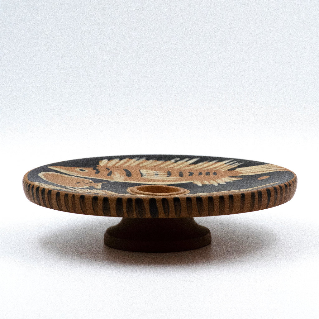 Red figure footed fish plate