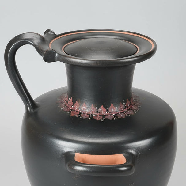 BG Archaic Hydria with ivy decoration