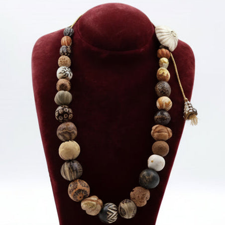 Thetis bead necklace