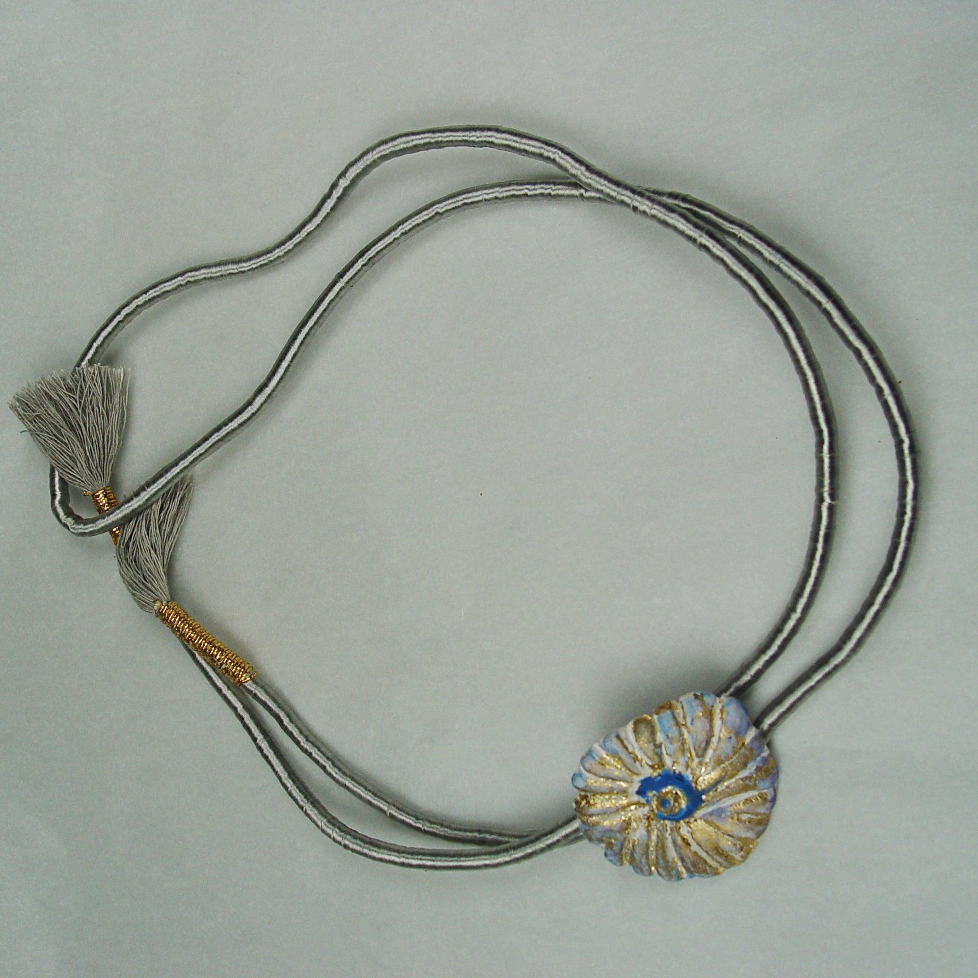 Thetis gilded flower necklace